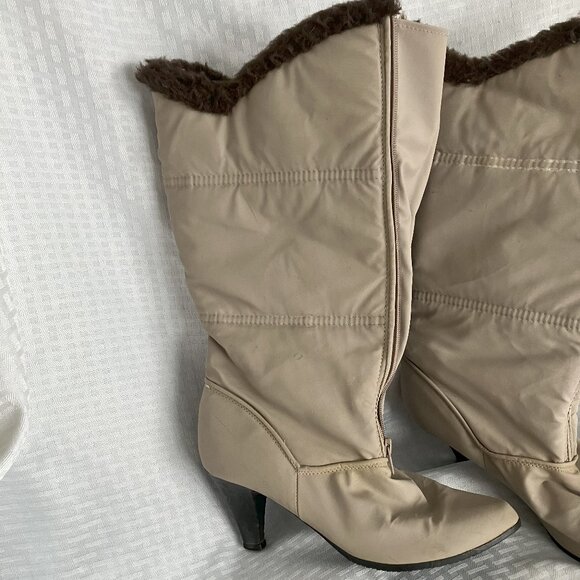 Tan Women's Boots Zipper Front Size 9M EUC - Picture 3 of 6